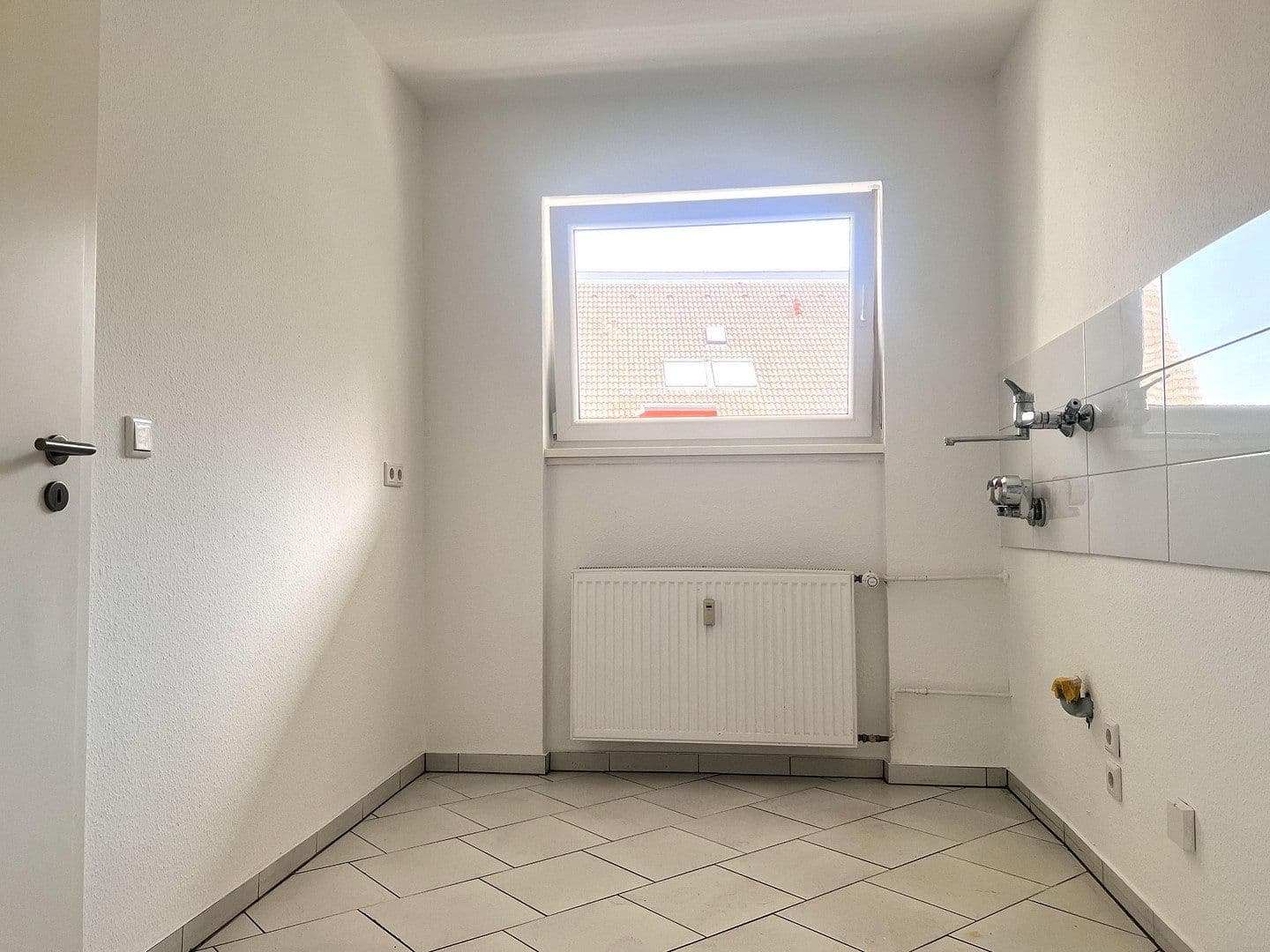 Prenájom bytu 3-izbový 70 m², G7, 27, Mannheim, Bádensko-Wurttembersko Prenájom bytu 3-izbový 70 m², G7, 27, Mannheim, Bádensko-Wurttembersko