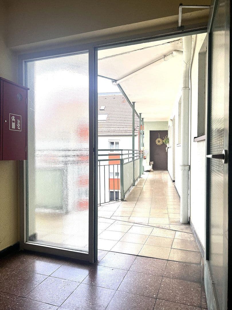 Prenájom bytu 3-izbový 70 m², G7, 27, Mannheim, Bádensko-Wurttembersko Prenájom bytu 3-izbový 70 m², G7, 27, Mannheim, Bádensko-Wurttembersko