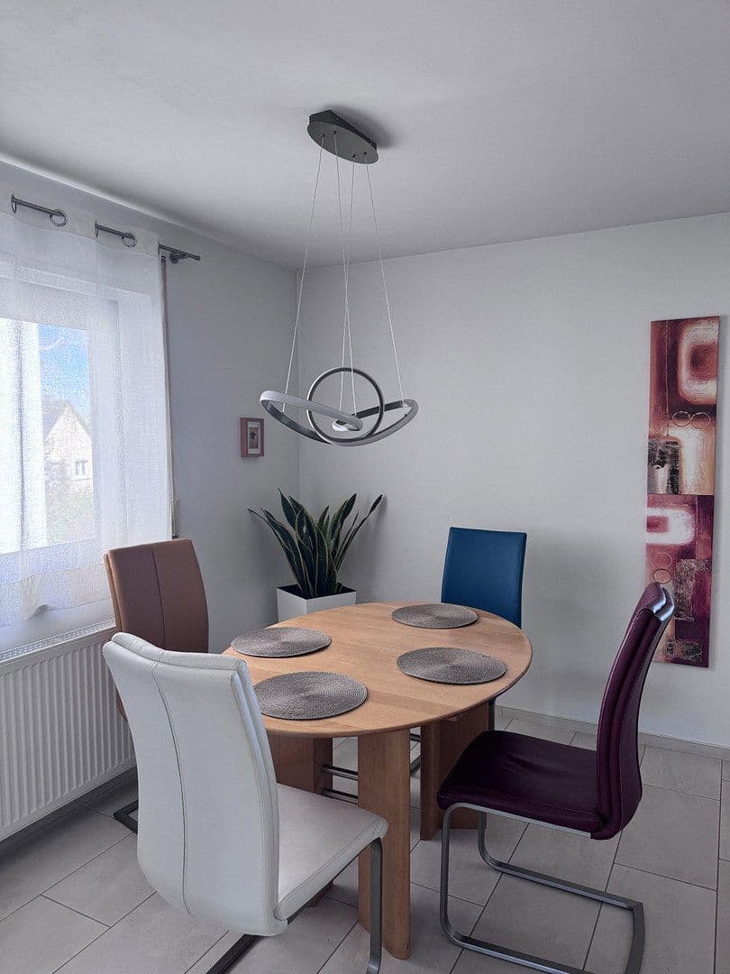 Predaj domu 114 m², pozemek 314 m², Hainbuchenweg, 36, Leonberg, Bádensko-Wurttembersko Predaj domu 114 m², pozemek 314 m², Hainbuchenweg, 36, Leonberg, Bádensko-Wurttembersko