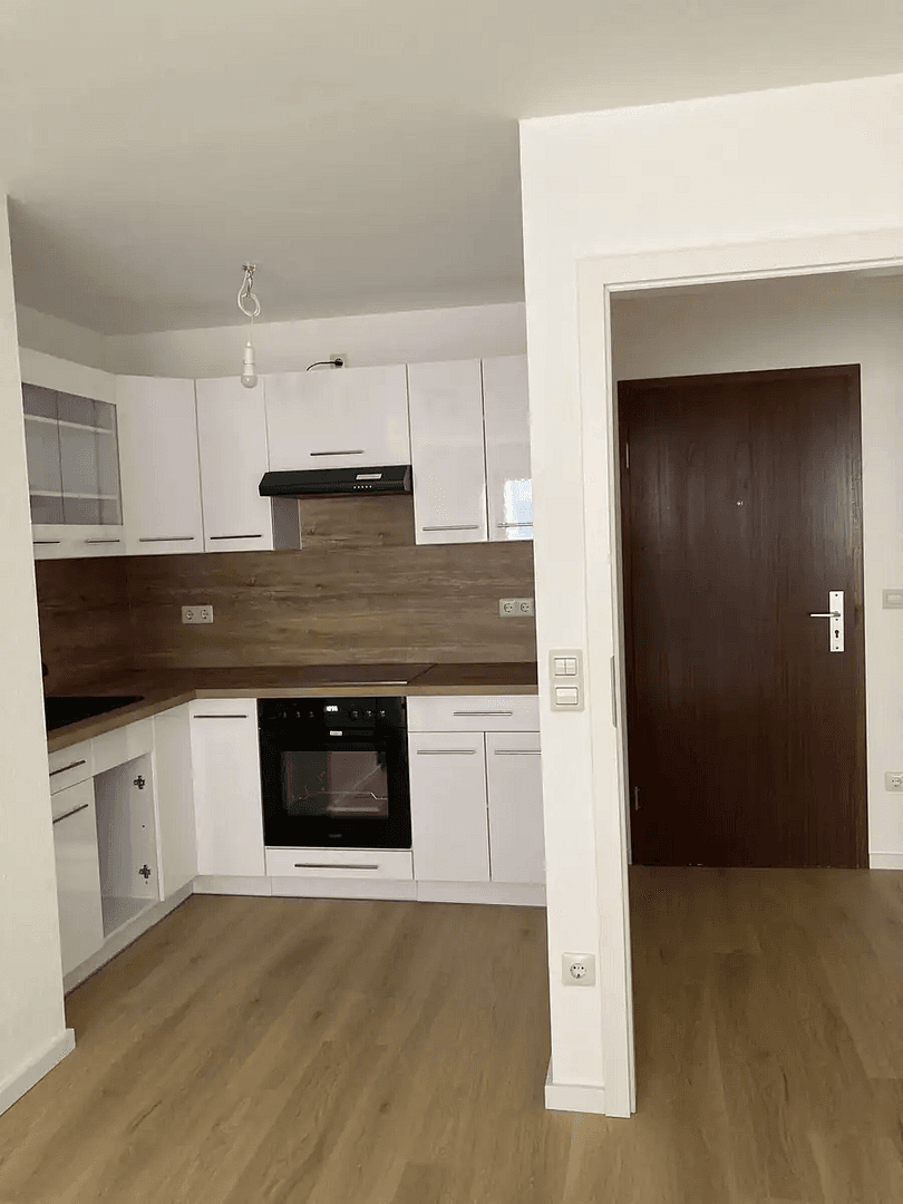 Prenájom bytu 2-izbový 47 m², Heilbronn, Bádensko-Wurttembersko Prenájom bytu 2-izbový 47 m², Heilbronn, Bádensko-Wurttembersko