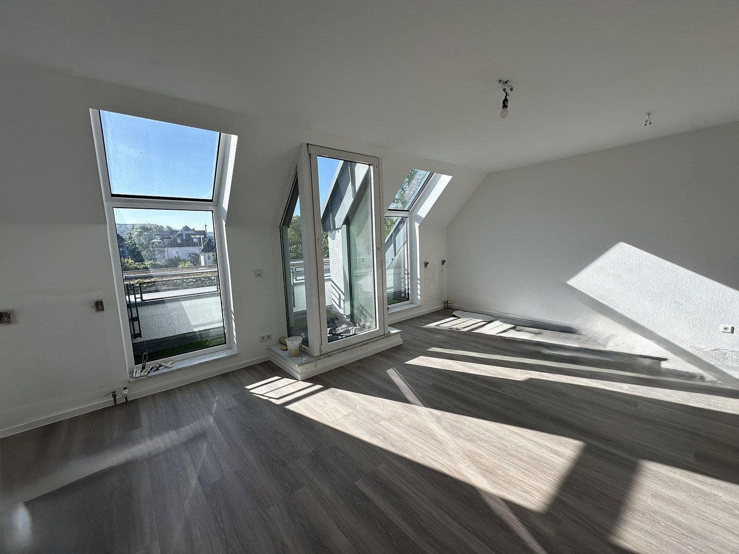 Prenájom bytu 2-izbový 63 m², Bahnhofstr. 6, Bad Honnef, Severné Porýnie - Westfálsko Prenájom bytu 2-izbový 63 m², Bahnhofstr. 6, Bad Honnef, Severné Porýnie - Westfálsko