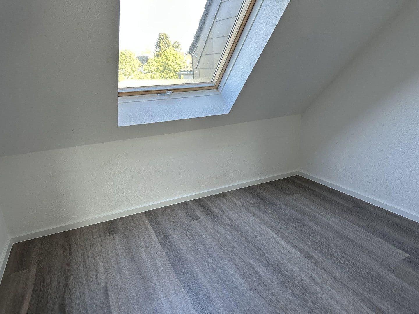 Prenájom bytu 2-izbový 63 m², Bahnhofstr. 6, Bad Honnef, Severné Porýnie - Westfálsko Prenájom bytu 2-izbový 63 m², Bahnhofstr. 6, Bad Honnef, Severné Porýnie - Westfálsko