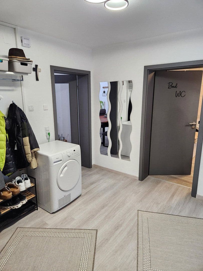 Prenájom bytu 3-izbový 88 m², Heretsrieder Str. 22a, Biberbach, Bavorsko Prenájom bytu 3-izbový 88 m², Heretsrieder Str. 22a, Biberbach, Bavorsko