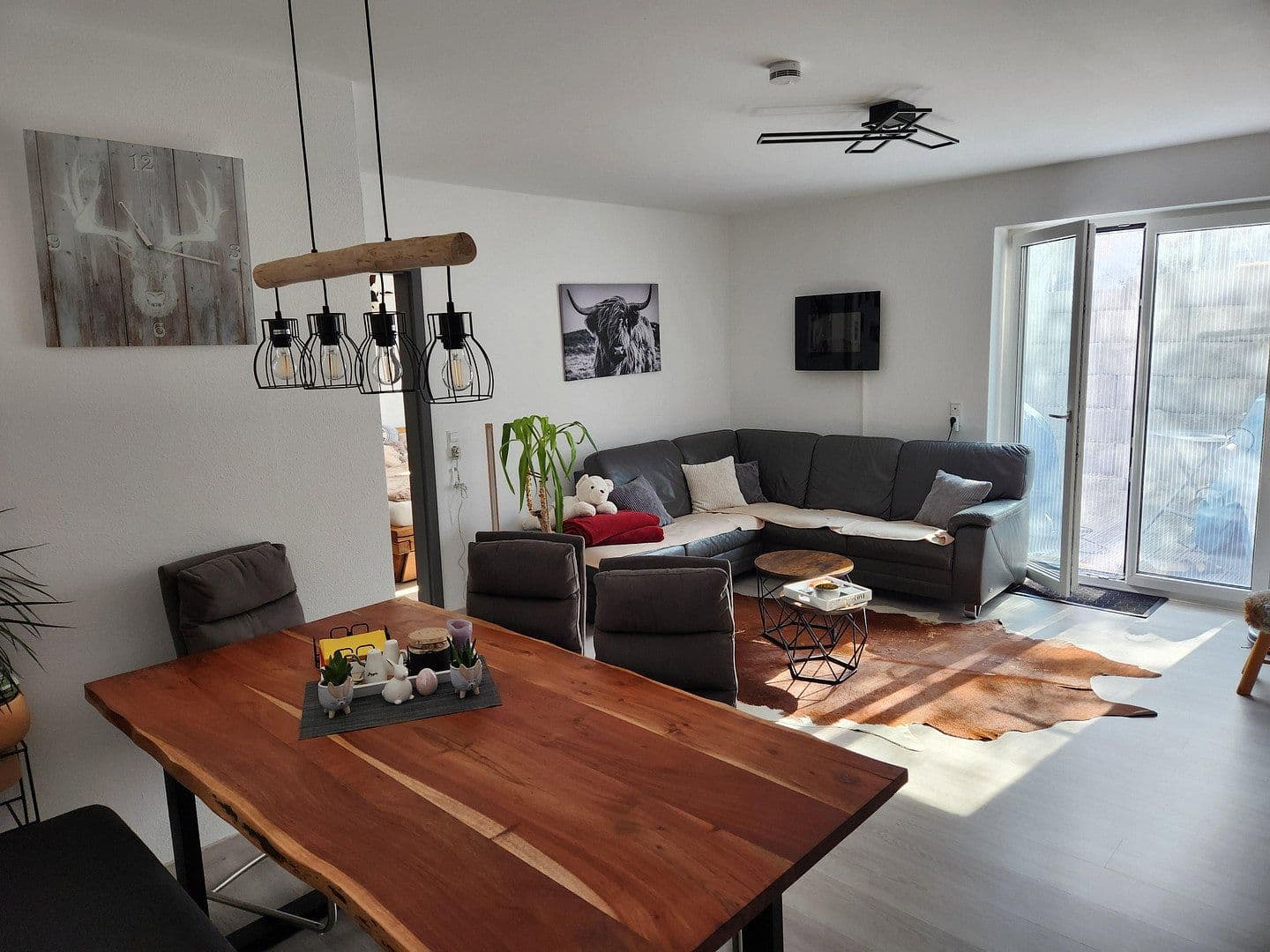 Prenájom bytu 3-izbový 88 m², Heretsrieder Str. 22a, Biberbach, Bavorsko Prenájom bytu 3-izbový 88 m², Heretsrieder Str. 22a, Biberbach, Bavorsko