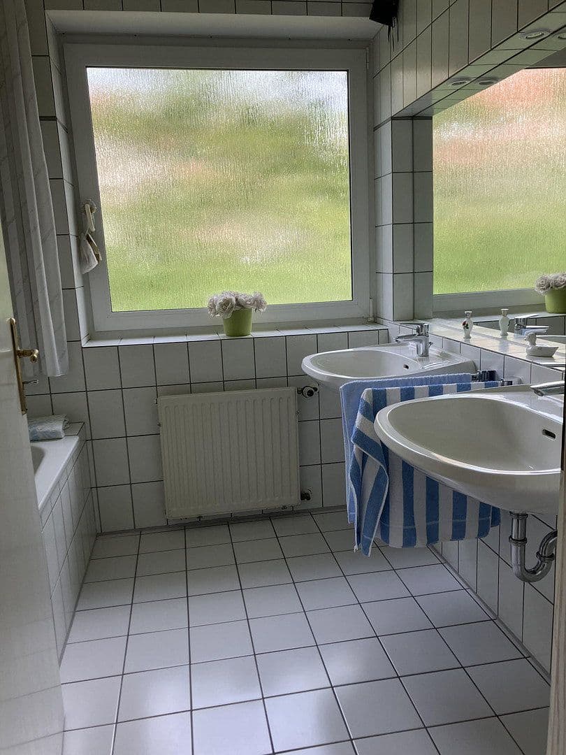 Predaj domu 202 m², pozemek 990 m², Paderborn, Severné Porýnie - Westfálsko Predaj domu 202 m², pozemek 990 m², Paderborn, Severné Porýnie - Westfálsko