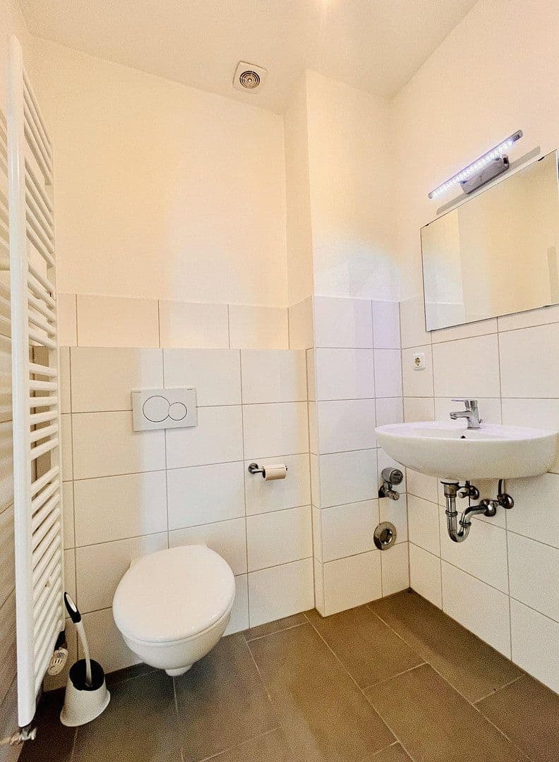 Prenájom bytu 2-izbový 65 m², Bremen, Brémy Prenájom bytu 2-izbový 65 m², Bremen, Brémy