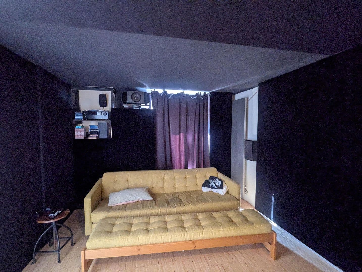 Predaj domu 250 m², pozemek 571 m², Korntal-Münchingen, Bádensko-Wurttembersko Predaj domu 250 m², pozemek 571 m², Korntal-Münchingen, Bádensko-Wurttembersko