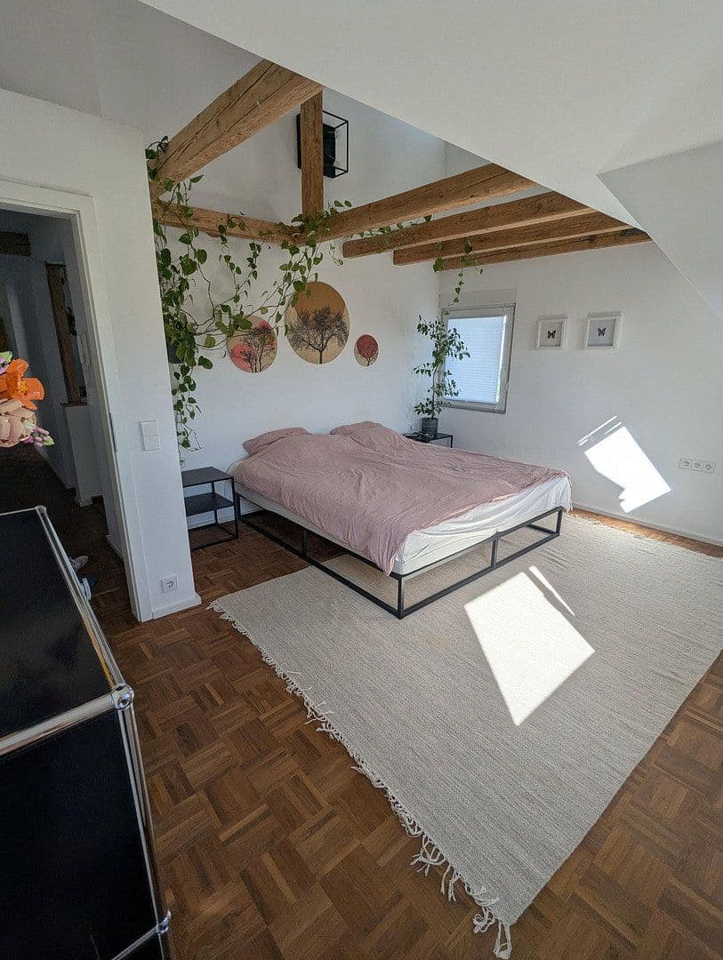 Predaj domu 250 m², pozemek 571 m², Korntal-Münchingen, Bádensko-Wurttembersko Predaj domu 250 m², pozemek 571 m², Korntal-Münchingen, Bádensko-Wurttembersko