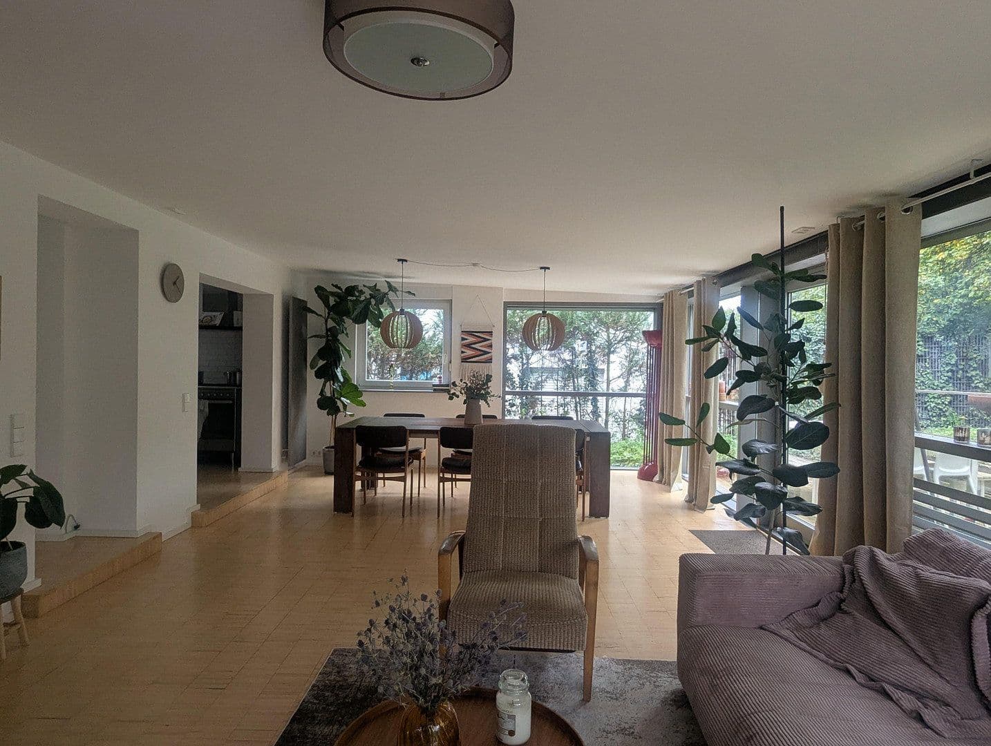 Predaj domu 250 m², pozemek 571 m², Korntal-Münchingen, Bádensko-Wurttembersko Predaj domu 250 m², pozemek 571 m², Korntal-Münchingen, Bádensko-Wurttembersko