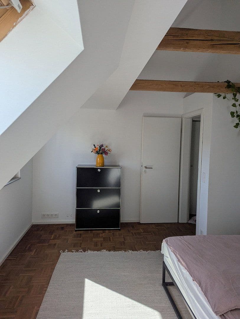 Predaj domu 250 m², pozemek 571 m², Korntal-Münchingen, Bádensko-Wurttembersko Predaj domu 250 m², pozemek 571 m², Korntal-Münchingen, Bádensko-Wurttembersko