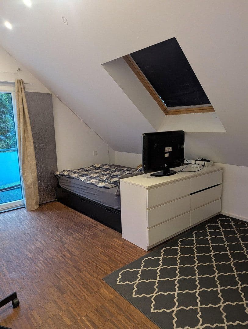 Predaj domu 250 m², pozemek 571 m², Korntal-Münchingen, Bádensko-Wurttembersko Predaj domu 250 m², pozemek 571 m², Korntal-Münchingen, Bádensko-Wurttembersko