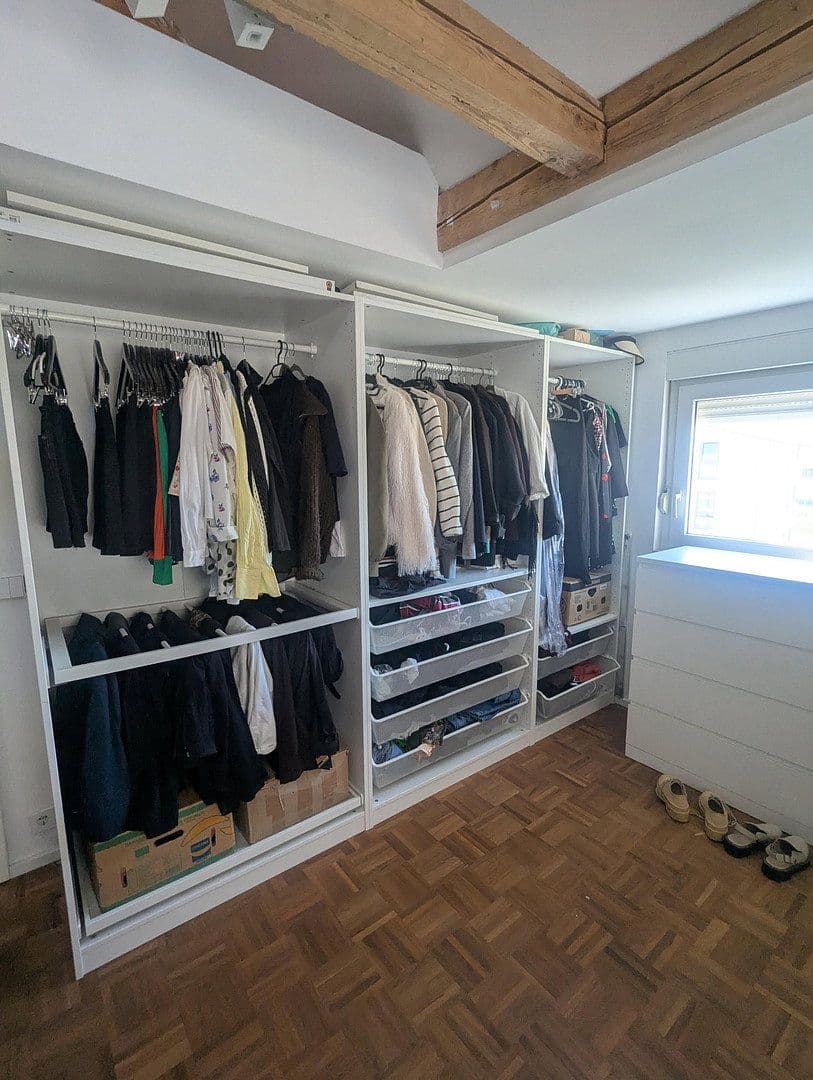 Predaj domu 250 m², pozemek 571 m², Korntal-Münchingen, Bádensko-Wurttembersko Predaj domu 250 m², pozemek 571 m², Korntal-Münchingen, Bádensko-Wurttembersko