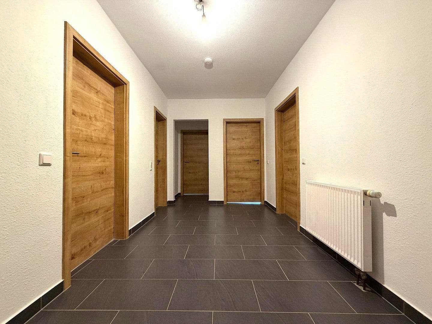 Prenájom bytu 3-izbový 72 m², Hauptstr. 22, Goddert, Porýnie-Falcko Prenájom bytu 3-izbový 72 m², Hauptstr. 22, Goddert, Porýnie-Falcko