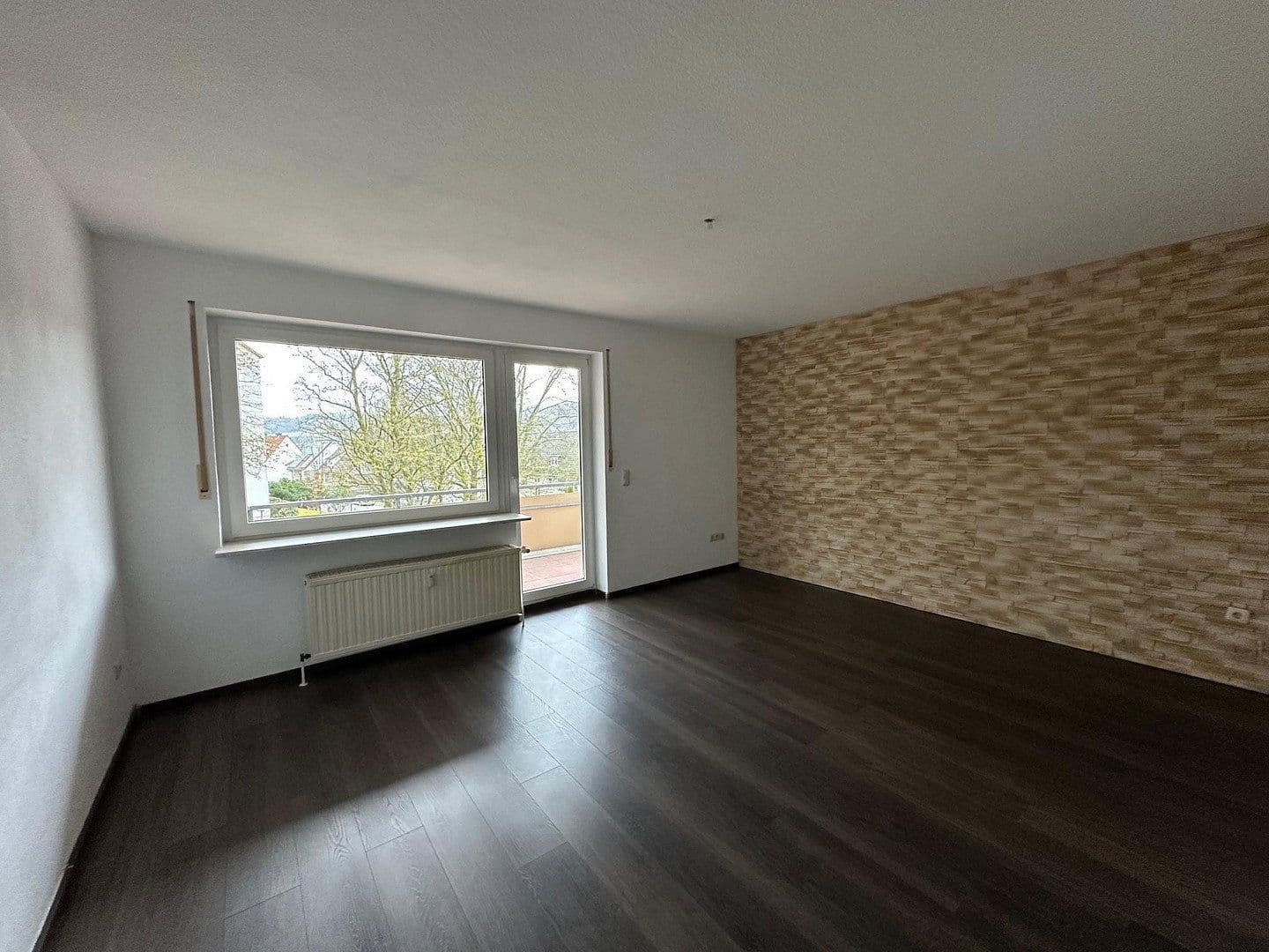 Prenájom bytu 4-izbový 85 m², Carl-Diem-Straße 34, Neuenrade, Severné Porýnie - Westfálsko Prenájom bytu 4-izbový 85 m², Carl-Diem-Straße 34, Neuenrade, Severné Porýnie - Westfálsko