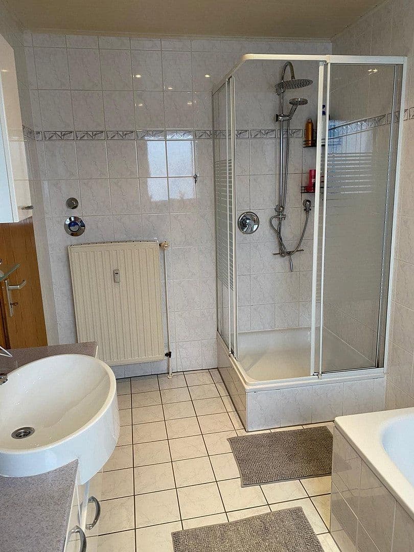 Prenájom bytu 4-izbový 85 m², Carl-Diem-Straße 34, Neuenrade, Severné Porýnie - Westfálsko Prenájom bytu 4-izbový 85 m², Carl-Diem-Straße 34, Neuenrade, Severné Porýnie - Westfálsko
