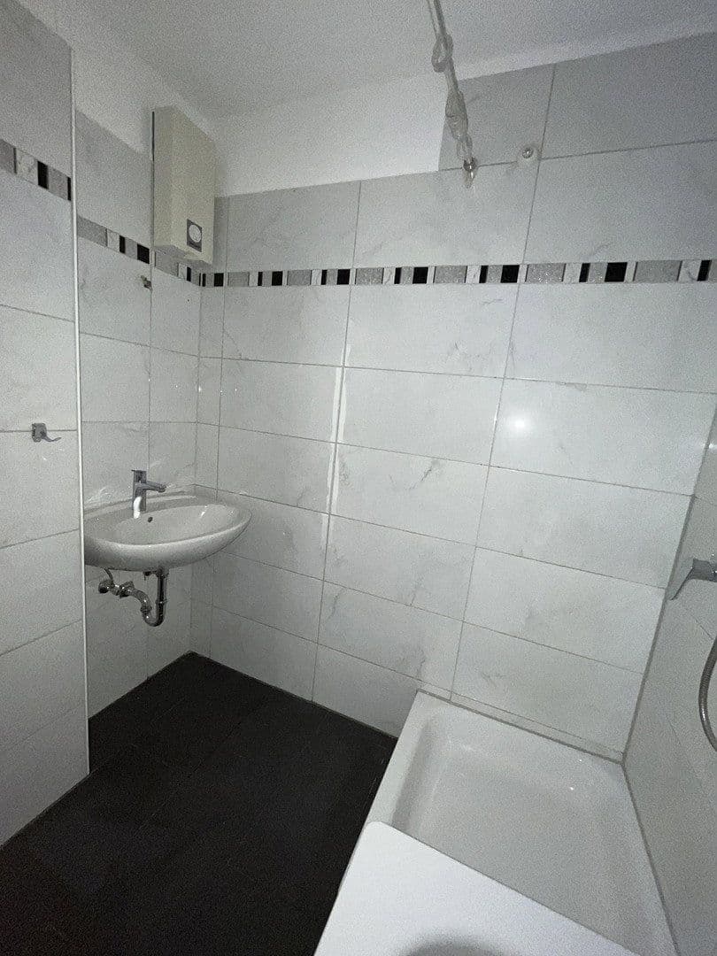 Prenájom bytu 3-izbový 80 m², Bochumer Str. 72 b, Hattingen, Severné Porýnie - Westfálsko Prenájom bytu 3-izbový 80 m², Bochumer Str. 72 b, Hattingen, Severné Porýnie - Westfálsko