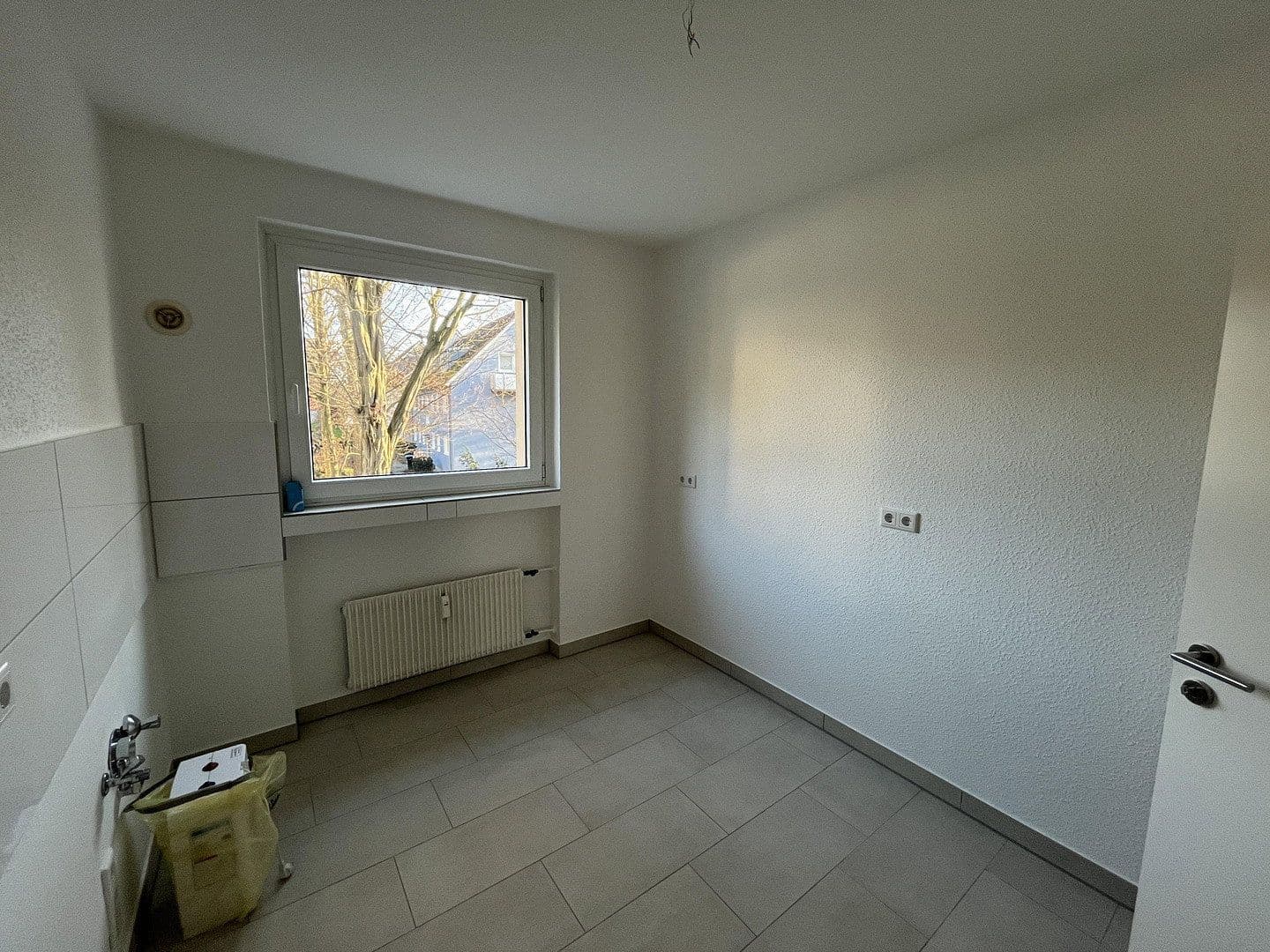 Prenájom bytu 3-izbový 80 m², Bochumer Str. 72 b, Hattingen, Severné Porýnie - Westfálsko Prenájom bytu 3-izbový 80 m², Bochumer Str. 72 b, Hattingen, Severné Porýnie - Westfálsko