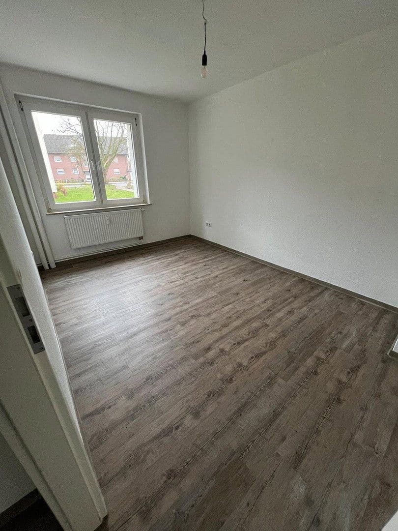 Prenájom bytu 3-izbový 64 m², Bielefeld, Severné Porýnie - Westfálsko Prenájom bytu 3-izbový 64 m², Bielefeld, Severné Porýnie - Westfálsko