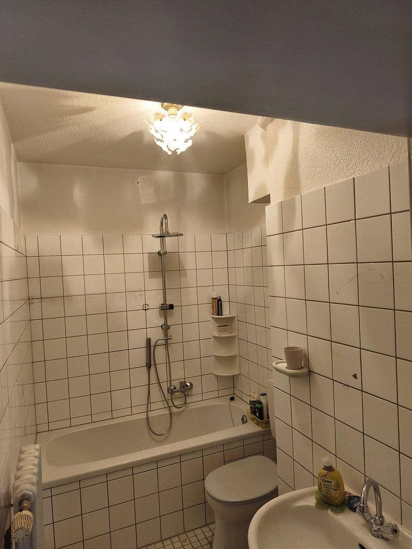 Prenájom bytu 2-izbový 50 m², Bergstr.8, Oberhausen, Severné Porýnie - Westfálsko Prenájom bytu 2-izbový 50 m², Bergstr.8, Oberhausen, Severné Porýnie - Westfálsko