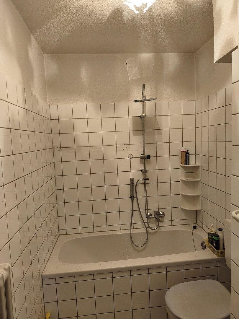 Prenájom bytu 2-izbový 50 m², Bergstr.8, Oberhausen, Severné Porýnie - Westfálsko Prenájom bytu 2-izbový 50 m², Bergstr.8, Oberhausen, Severné Porýnie - Westfálsko