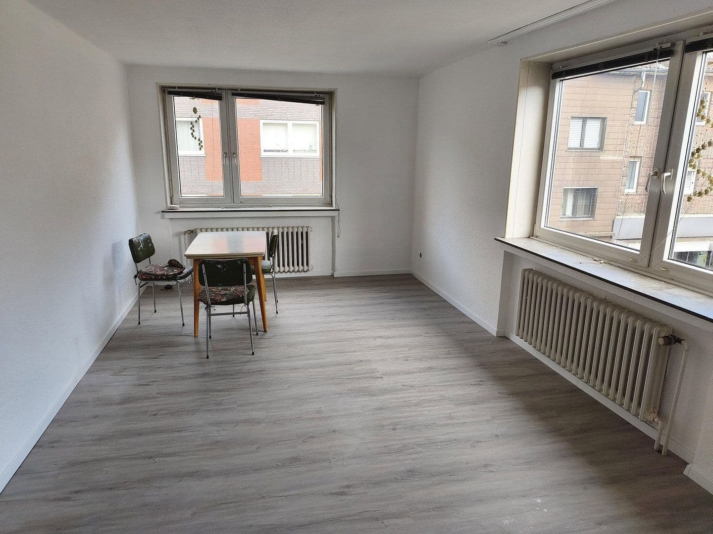 Prenájom bytu 2-izbový 50 m², Bergstr.8, Oberhausen, Severné Porýnie - Westfálsko Prenájom bytu 2-izbový 50 m², Bergstr.8, Oberhausen, Severné Porýnie - Westfálsko