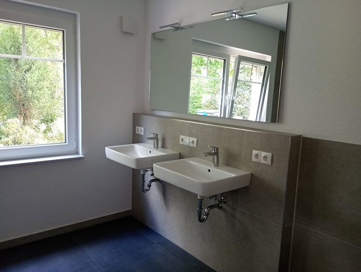Prenájom domu 130 m², pozemek 1 m², Löningen, Dolné Sasko Prenájom domu 130 m², pozemek 1 m², Löningen, Dolné Sasko