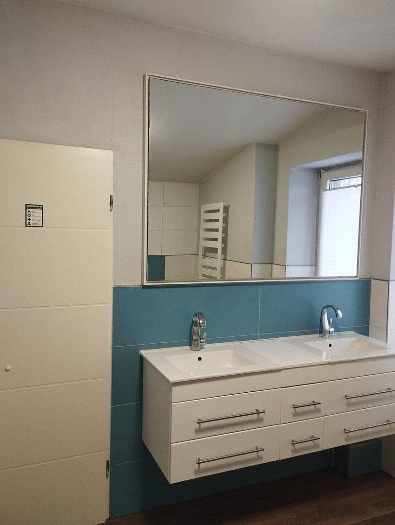 Prenájom domu 500 m², pozemek 2.500 m², Eichstädter Chaussee 12, Oberkrämer, Brandenbursko Prenájom domu 500 m², pozemek 2.500 m², Eichstädter Chaussee 12, Oberkrämer, Brandenbursko