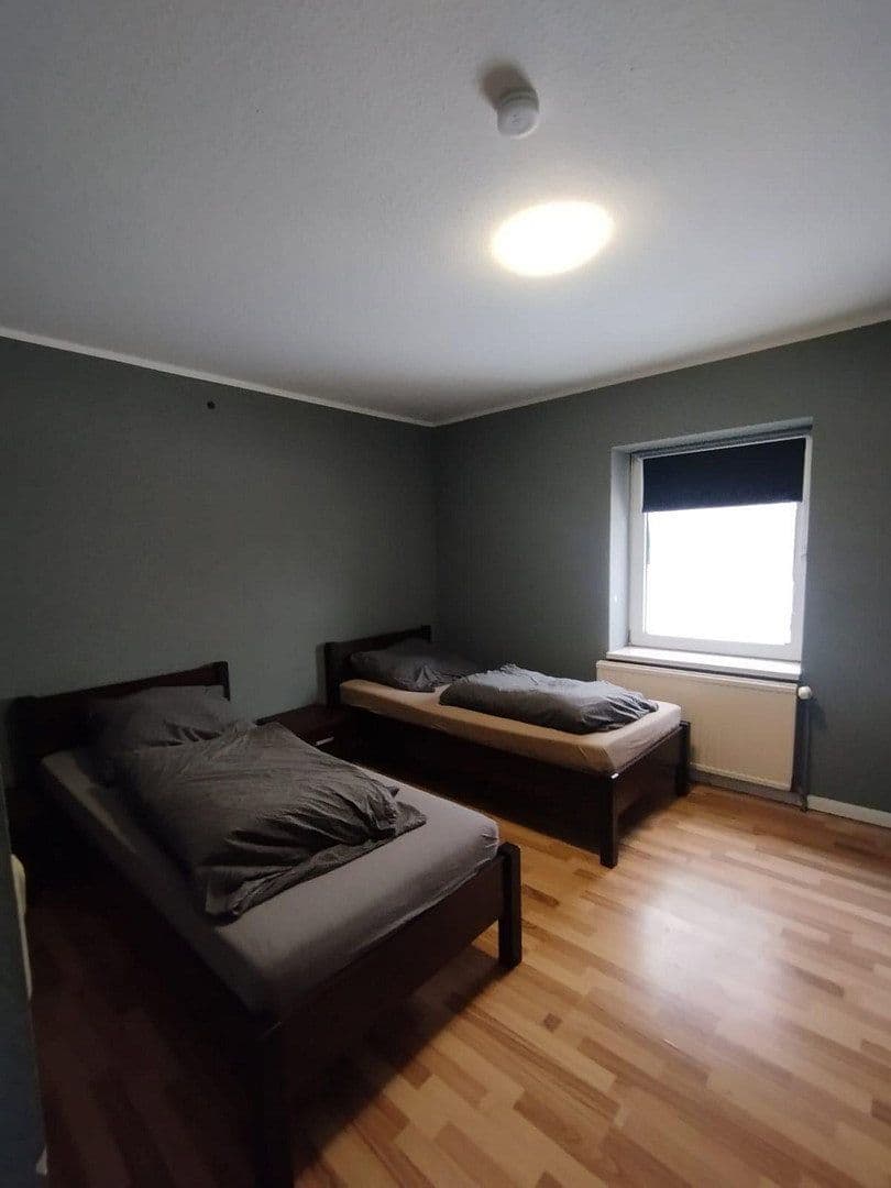 Prenájom domu 500 m², pozemek 2.500 m², Eichstädter Chaussee 12, Oberkrämer, Brandenbursko Prenájom domu 500 m², pozemek 2.500 m², Eichstädter Chaussee 12, Oberkrämer, Brandenbursko