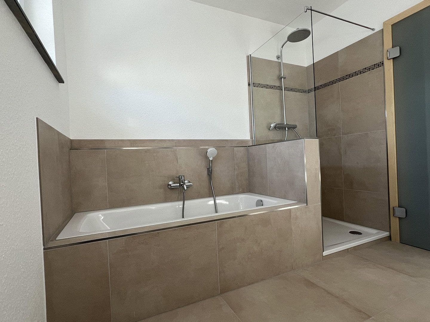 Prenájom domu 132 m², pozemek 400 m², Rödermark, Hesensko Prenájom domu 132 m², pozemek 400 m², Rödermark, Hesensko