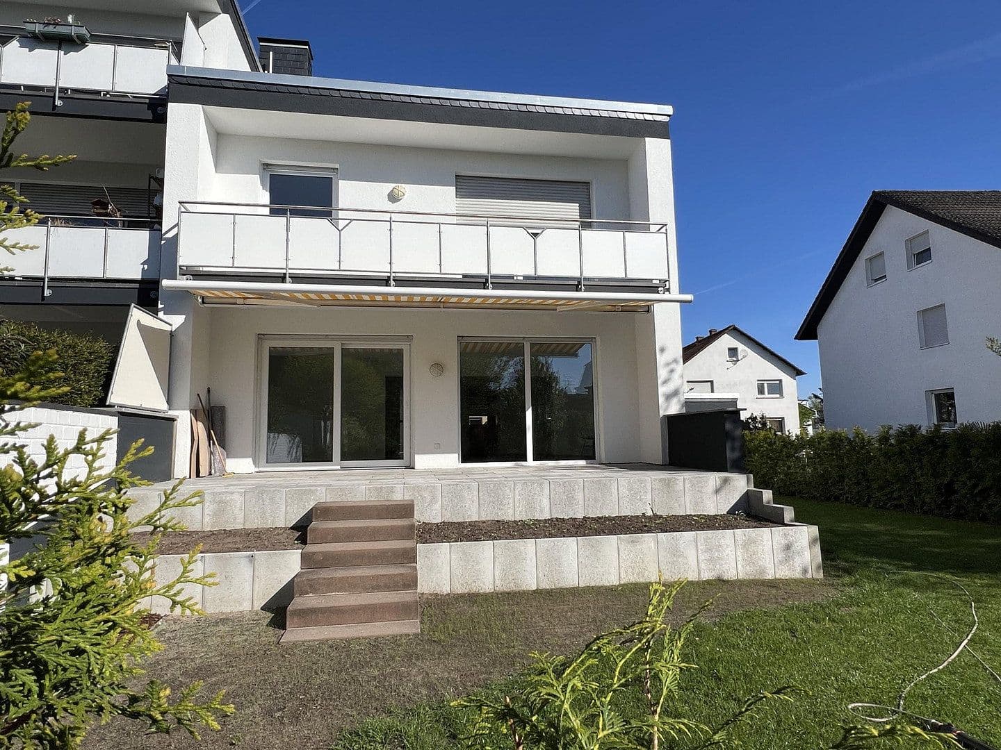Prenájom domu 132 m², pozemek 400 m², Rödermark, Hesensko Prenájom domu 132 m², pozemek 400 m², Rödermark, Hesensko