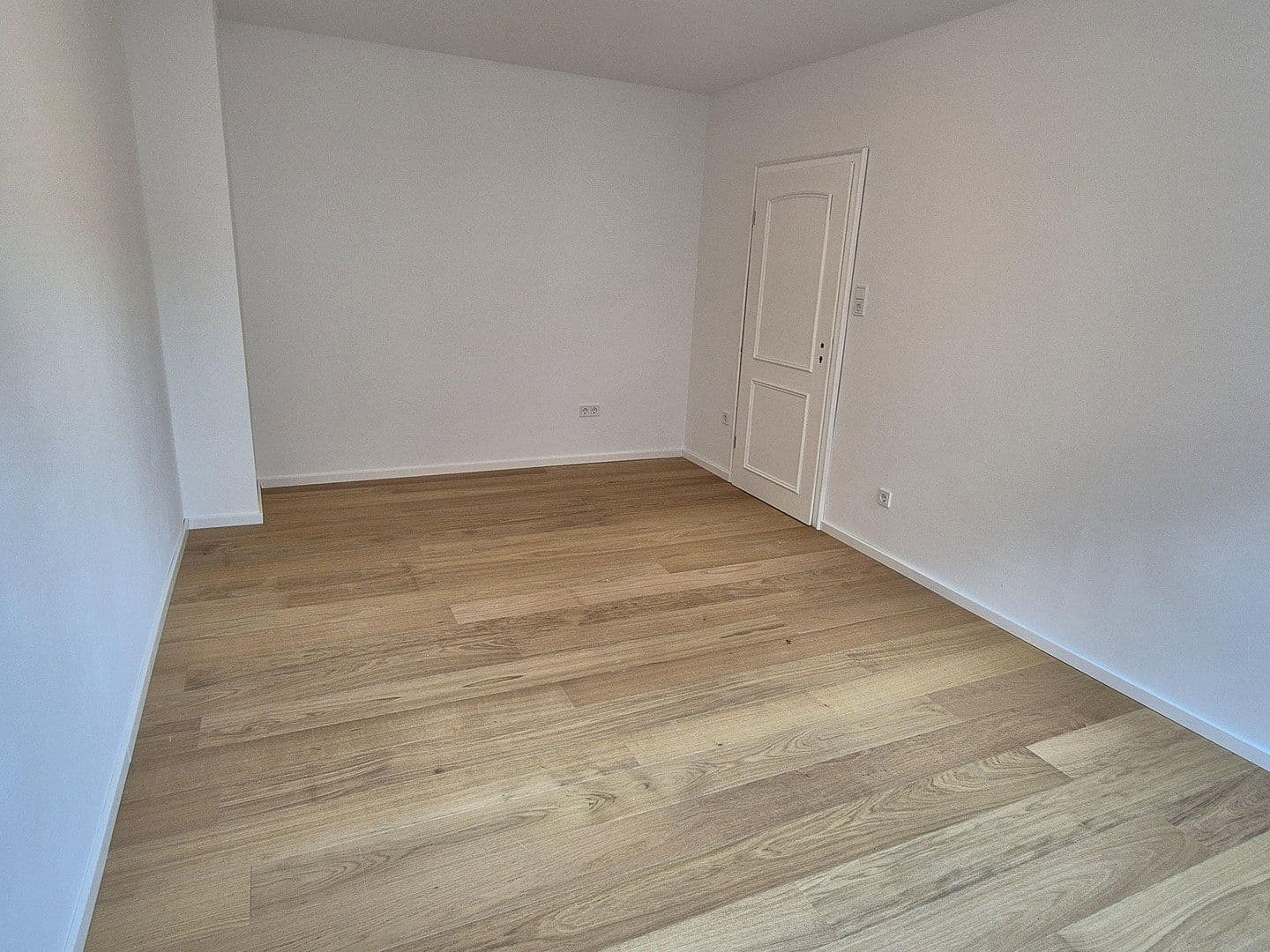 Predaj bytu 2-izbový 63 m², Düsseldorf, Severné Porýnie - Westfálsko Predaj bytu 2-izbový 63 m², Düsseldorf, Severné Porýnie - Westfálsko