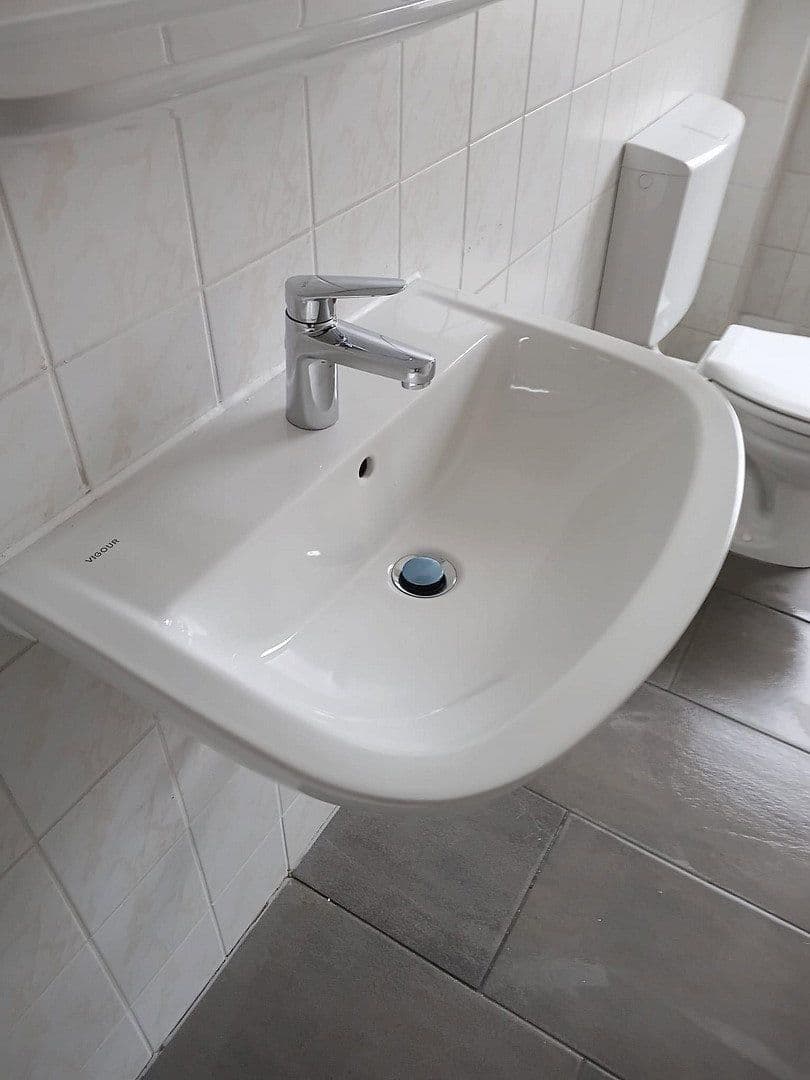 Prenájom bytu 2-izbový 60 m², Brühler Str.26, Köln, Severné Porýnie - Westfálsko Prenájom bytu 2-izbový 60 m², Brühler Str.26, Köln, Severné Porýnie - Westfálsko