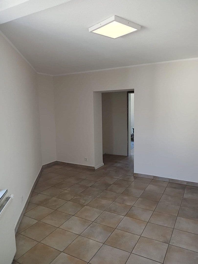 Prenájom bytu 2-izbový 60 m², Brühler Str.26, Köln, Severné Porýnie - Westfálsko Prenájom bytu 2-izbový 60 m², Brühler Str.26, Köln, Severné Porýnie - Westfálsko