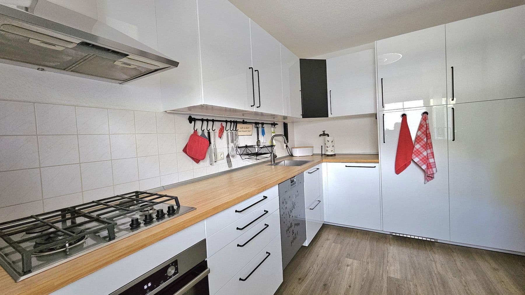 Predaj domu 133 m², pozemek 186 m², Rheinallee 13a, Flörsheim, Hesensko Predaj domu 133 m², pozemek 186 m², Rheinallee 13a, Flörsheim, Hesensko