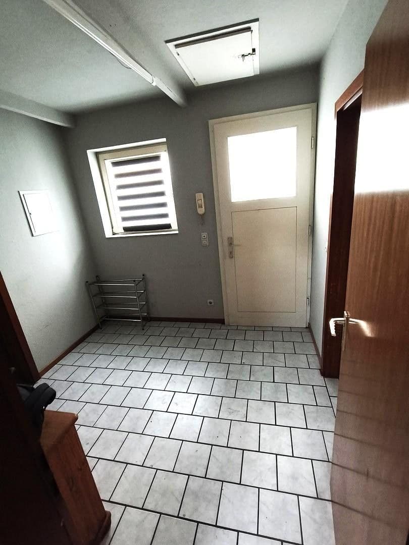 Prenájom bytu 1-izbový 40 m², Bergstr.8, Oberhausen, Severné Porýnie - Westfálsko Prenájom bytu 1-izbový 40 m², Bergstr.8, Oberhausen, Severné Porýnie - Westfálsko