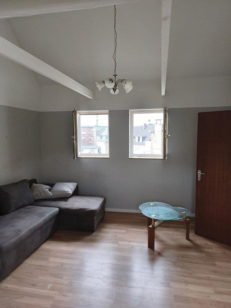 Prenájom bytu 1-izbový 40 m², Bergstr.8, Oberhausen, Severné Porýnie - Westfálsko Prenájom bytu 1-izbový 40 m², Bergstr.8, Oberhausen, Severné Porýnie - Westfálsko