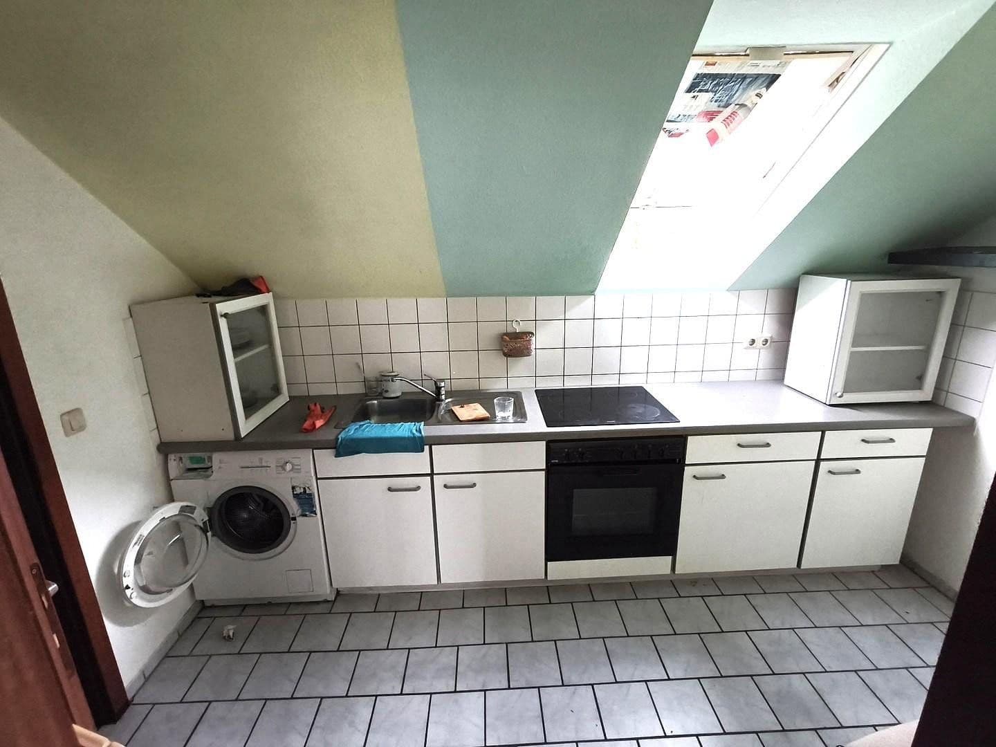 Prenájom bytu 1-izbový 40 m², Bergstr.8, Oberhausen, Severné Porýnie - Westfálsko Prenájom bytu 1-izbový 40 m², Bergstr.8, Oberhausen, Severné Porýnie - Westfálsko