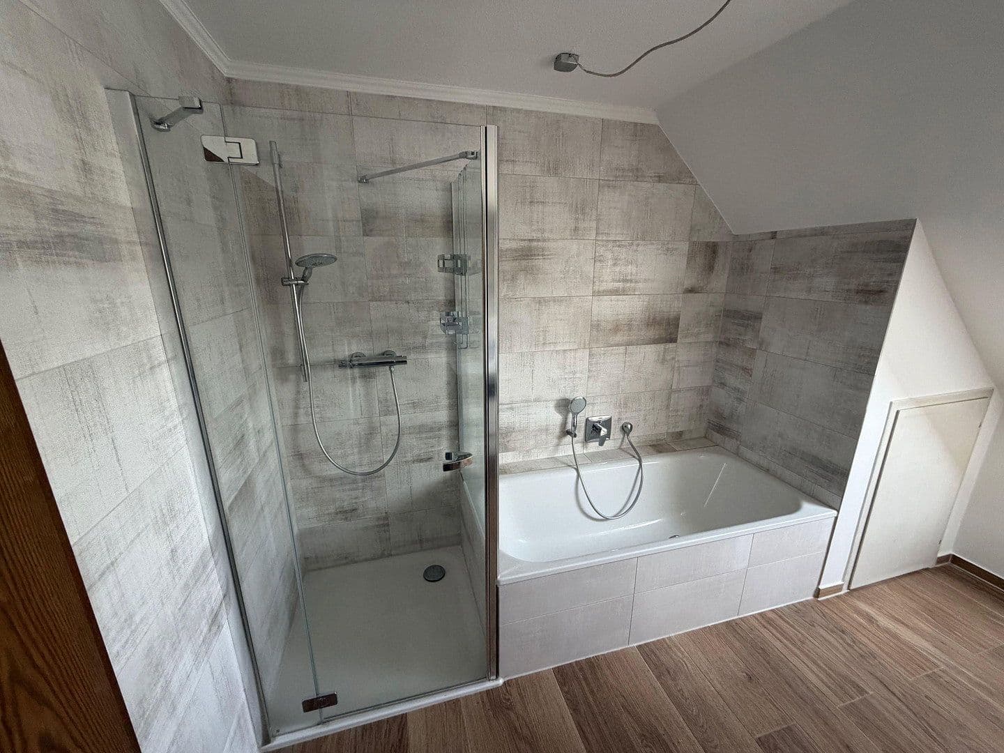 Prenájom bytu 3-izbový 90 m², Garbsen, Dolné Sasko Prenájom bytu 3-izbový 90 m², Garbsen, Dolné Sasko