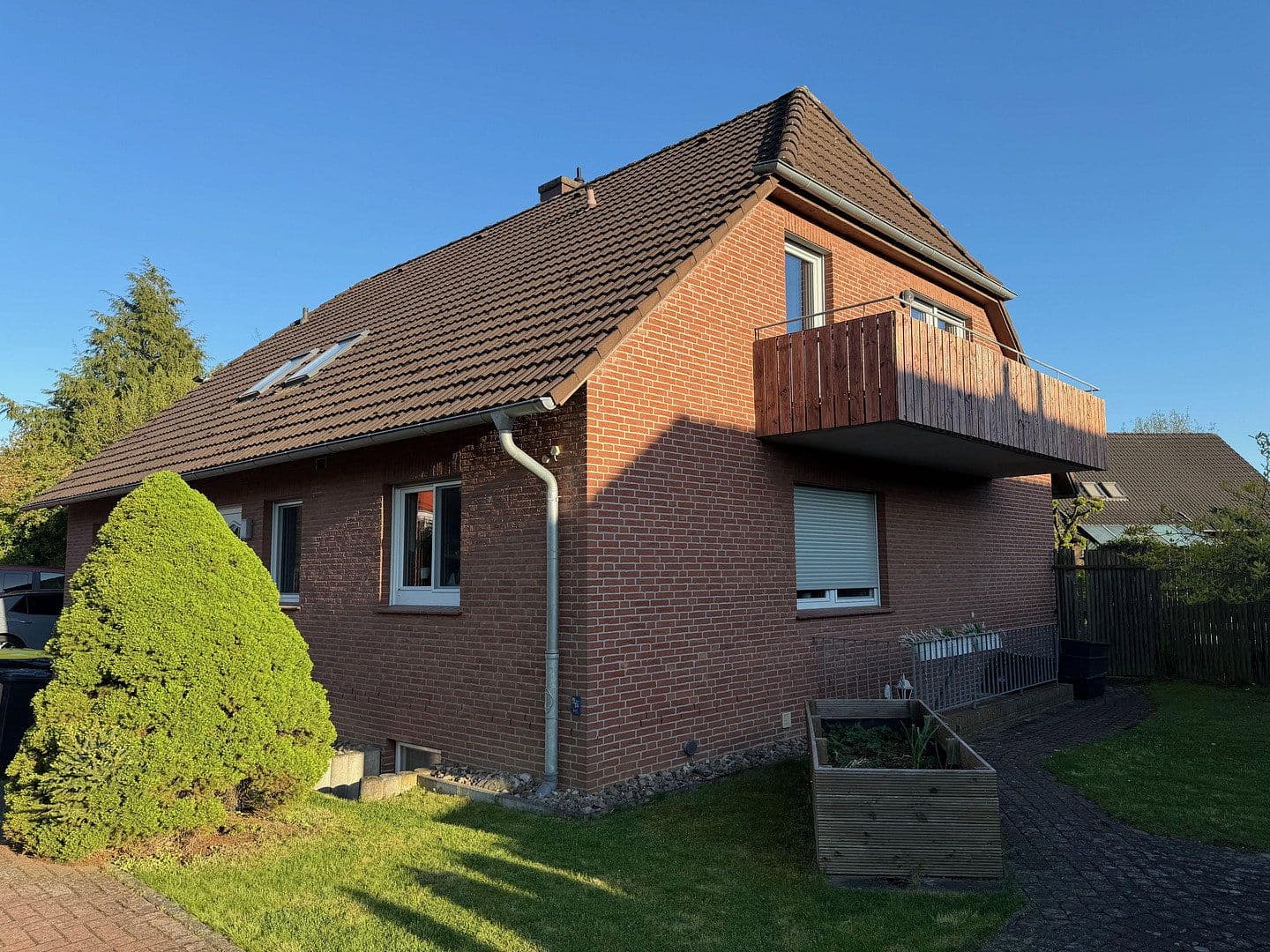 Prenájom bytu 3-izbový 90 m², Garbsen, Dolné Sasko Prenájom bytu 3-izbový 90 m², Garbsen, Dolné Sasko