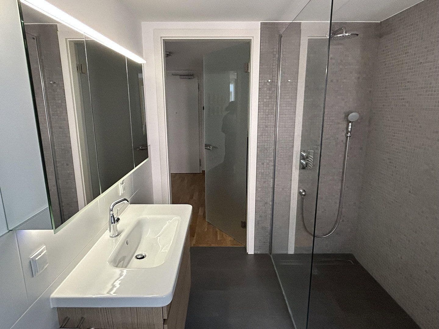 Predaj bytu 3-izbový 123 m², Frankfurt, Hesensko Predaj bytu 3-izbový 123 m², Frankfurt, Hesensko