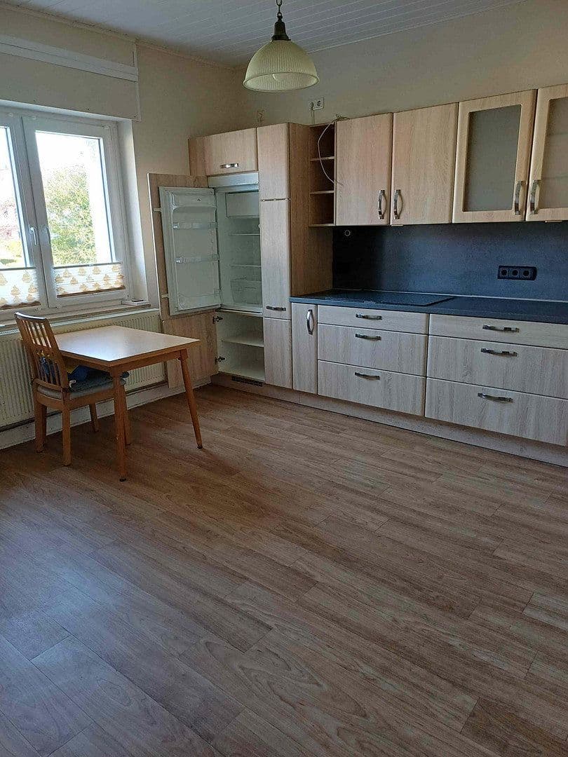 Prenájom bytu 4-izbový 110 m², Kreuzstr., 16, Sprockhövel, Severné Porýnie - Westfálsko Prenájom bytu 4-izbový 110 m², Kreuzstr., 16, Sprockhövel, Severné Porýnie - Westfálsko