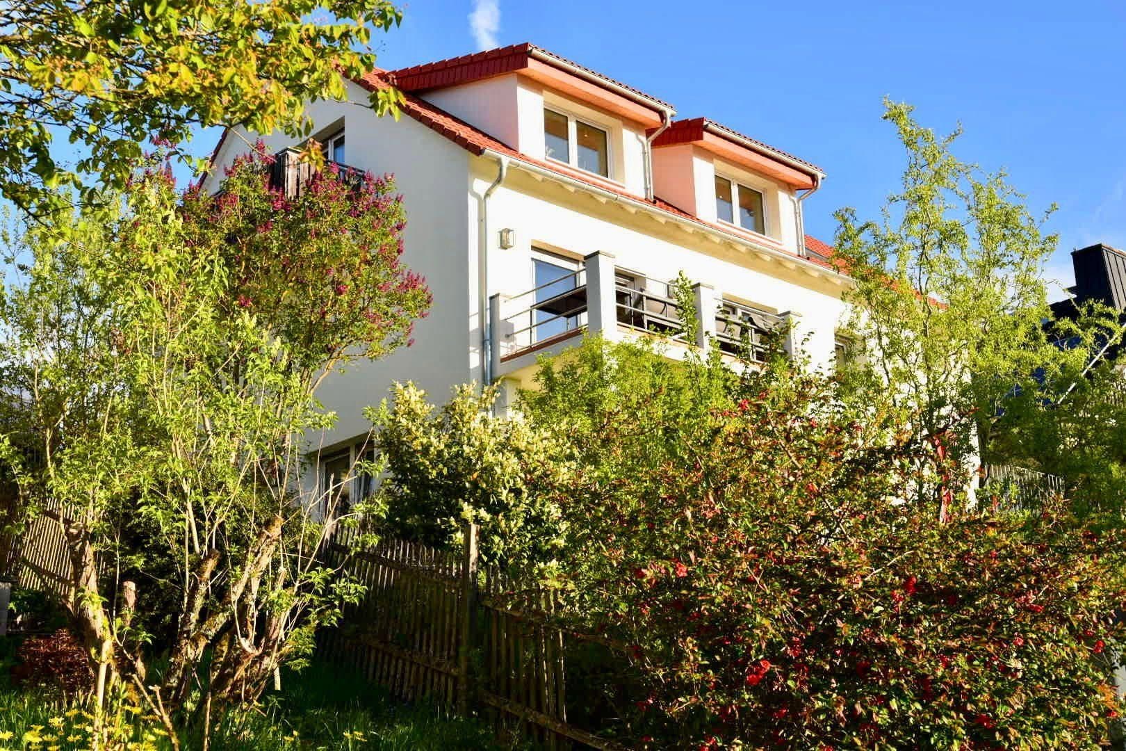 Predaj domu 301 m², pozemek 1.066 m², Schlehenweg 33, Heidenrod, Hesensko Predaj domu 301 m², pozemek 1.066 m², Schlehenweg 33, Heidenrod, Hesensko