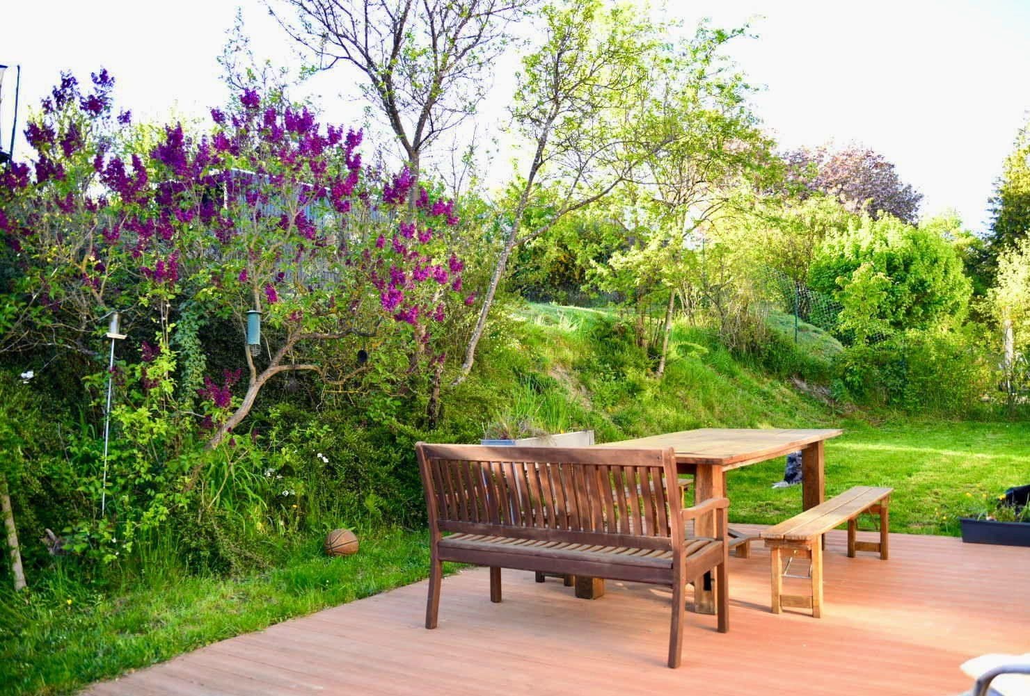 Predaj domu 301 m², pozemek 1.066 m², Schlehenweg 33, Heidenrod, Hesensko Predaj domu 301 m², pozemek 1.066 m², Schlehenweg 33, Heidenrod, Hesensko