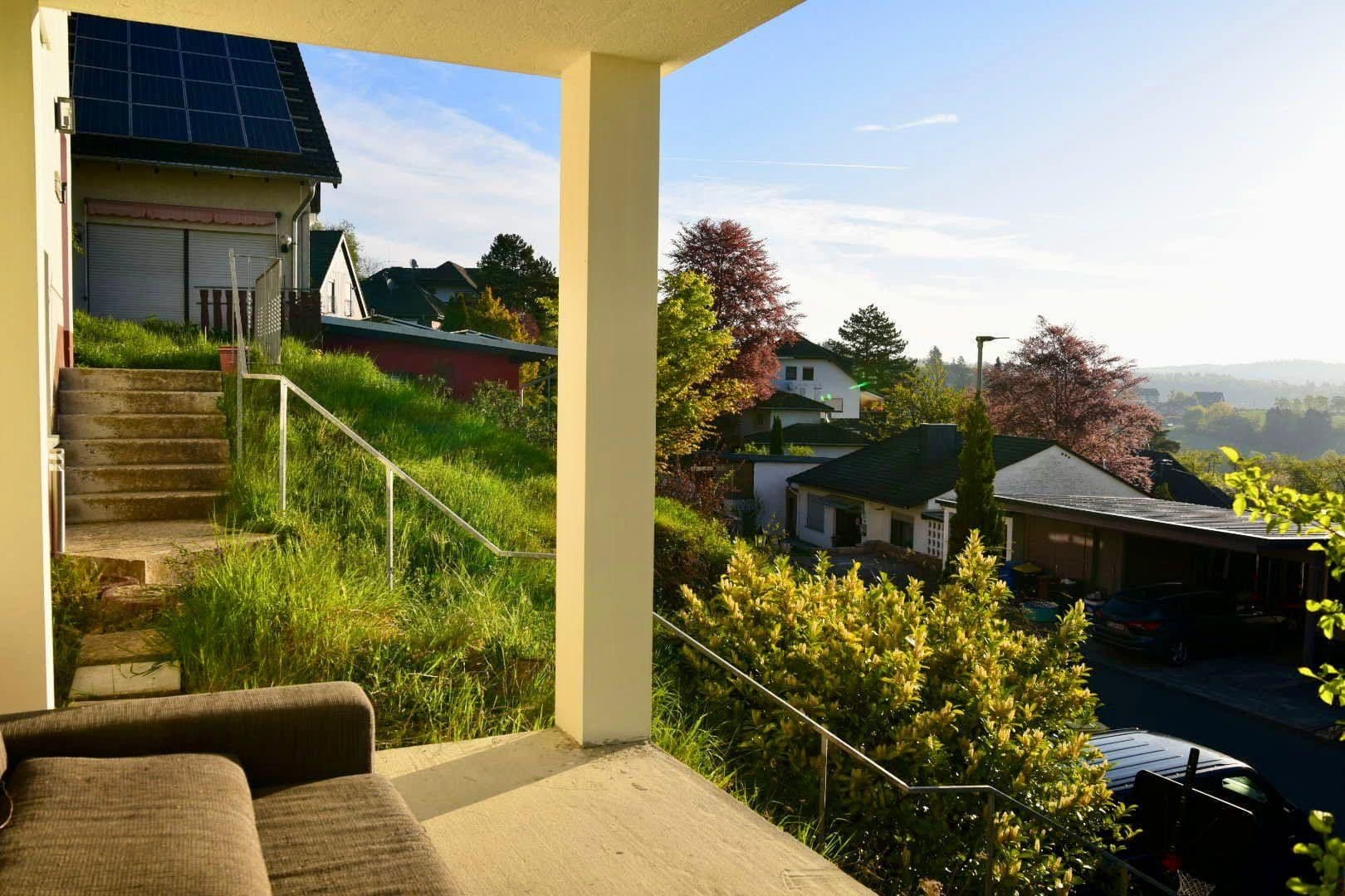 Predaj domu 301 m², pozemek 1.066 m², Schlehenweg 33, Heidenrod, Hesensko Predaj domu 301 m², pozemek 1.066 m², Schlehenweg 33, Heidenrod, Hesensko