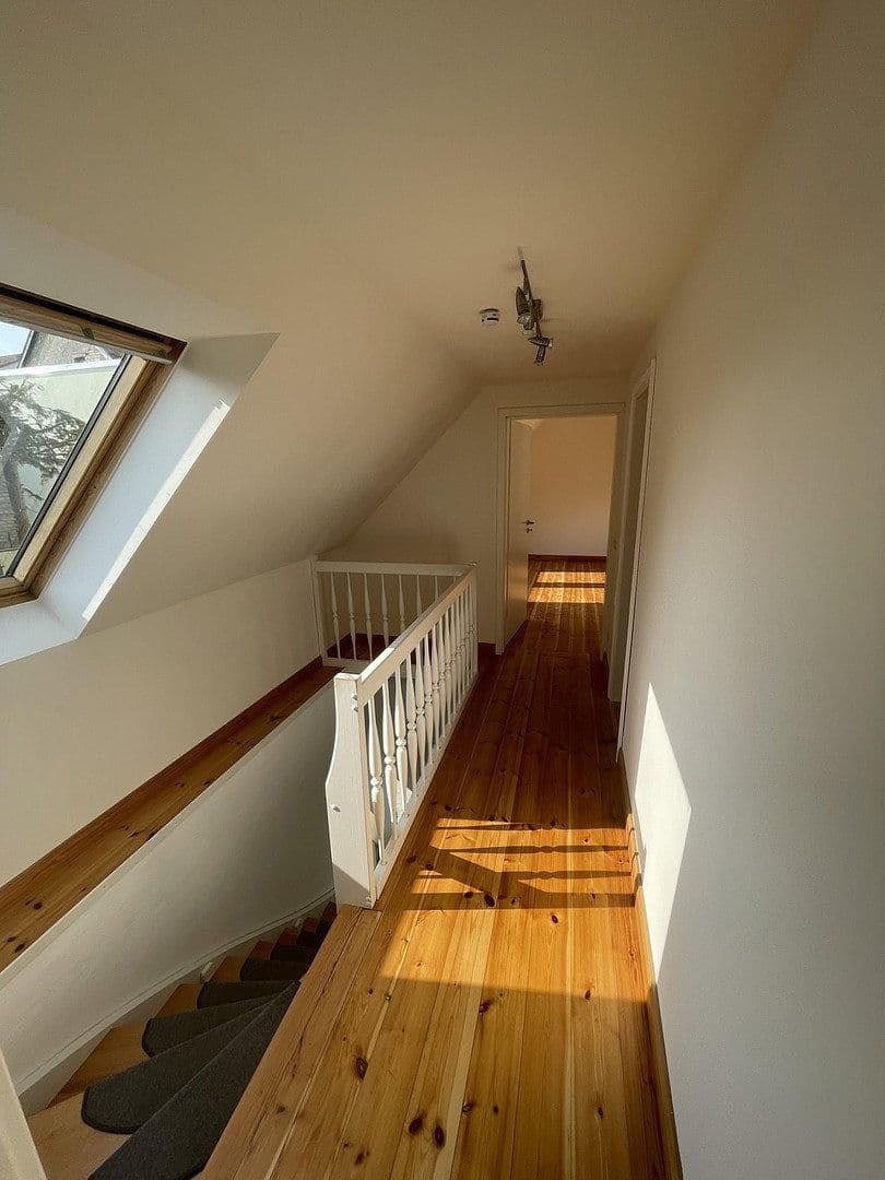 Predaj domu 104 m², pozemek 125 m², Kreuzstr. 10, Gransee, Brandenbursko Predaj domu 104 m², pozemek 125 m², Kreuzstr. 10, Gransee, Brandenbursko