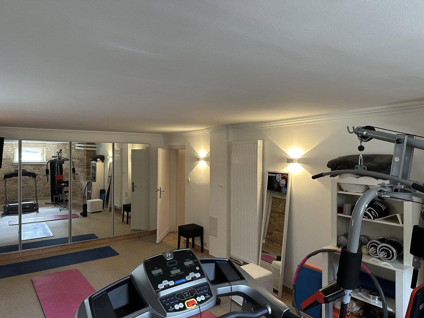 Predaj domu 350 m², pozemek 578 m², Frankfurt am Main, Hesensko Predaj domu 350 m², pozemek 578 m², Frankfurt am Main, Hesensko