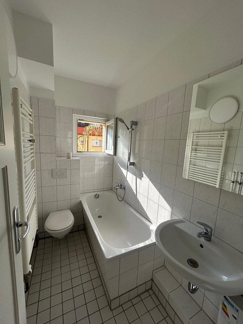 Predaj bytu 2-izbový 46 m², Lienemannstraße, Berlin, Berlín Predaj bytu 2-izbový 46 m², Lienemannstraße, Berlin, Berlín