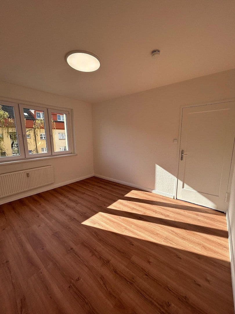 Predaj bytu 2-izbový 46 m², Lienemannstraße, Berlin, Berlín Predaj bytu 2-izbový 46 m², Lienemannstraße, Berlin, Berlín