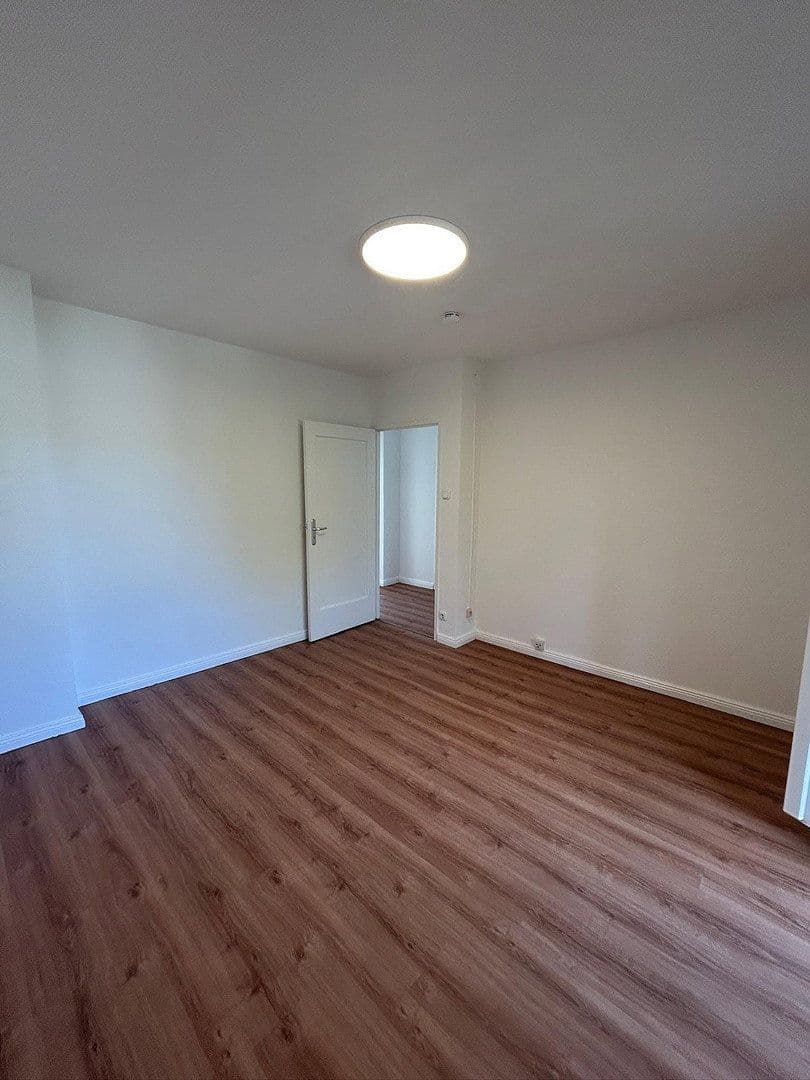 Predaj bytu 2-izbový 46 m², Lienemannstraße, Berlin, Berlín Predaj bytu 2-izbový 46 m², Lienemannstraße, Berlin, Berlín