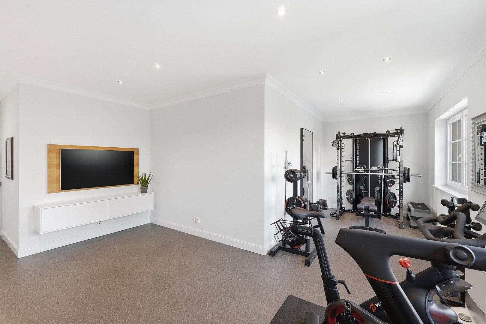 Predaj domu 355 m², pozemek 891 m², Odenthal, Severné Porýnie - Westfálsko Predaj domu 355 m², pozemek 891 m², Odenthal, Severné Porýnie - Westfálsko